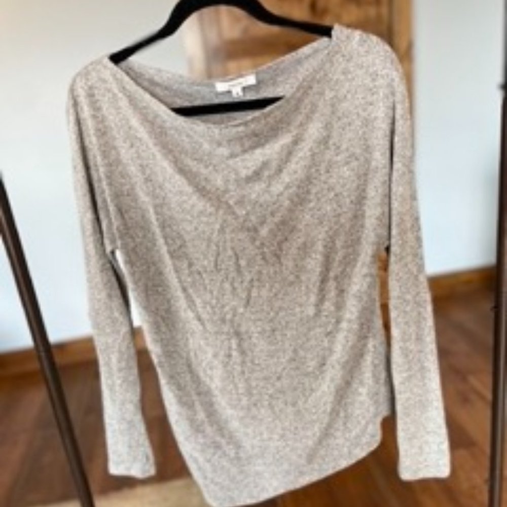 Matte Size M Gray sweater tunic with thumbholes